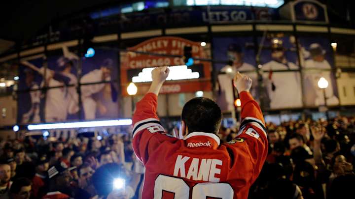 Stanley Cup, Blackhawks visiting Wrigley for Cubs game on Tuesday