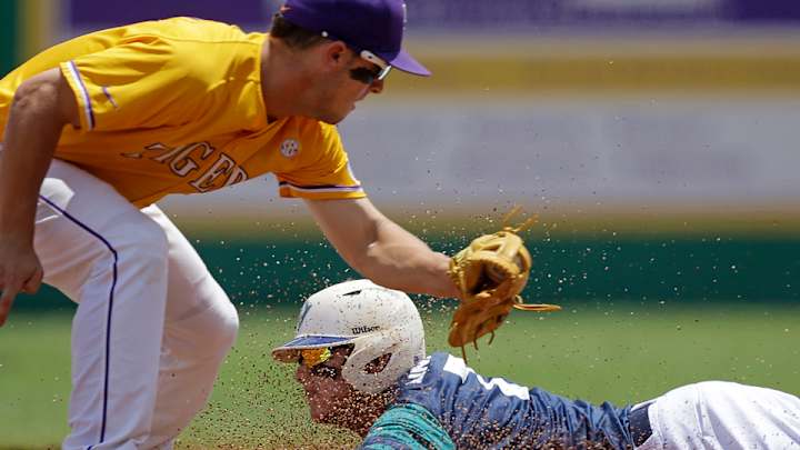 NCAA Super Regional game times, tv schedules, live streams