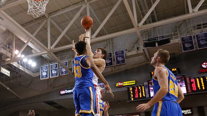 Hamilton scores 20, UCLA beats No. 20 Gonzaga 71-66 Hamilton scores 20, UCLA beats No. 20 Gonzaga 71-66