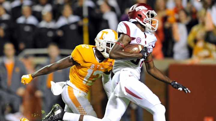 Arkansas tops Tennessee 24-20 to end three-game skid