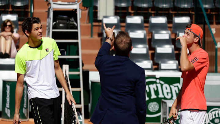 The Latest: Badosa Gibert wins girls' title at French Open