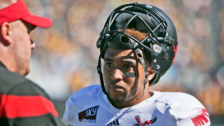 Eastern Washington QB Vernon Adams to transfer to Oregon