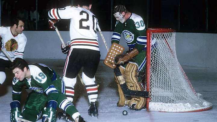 Ranking the 10 most amazing NHL goaltending records