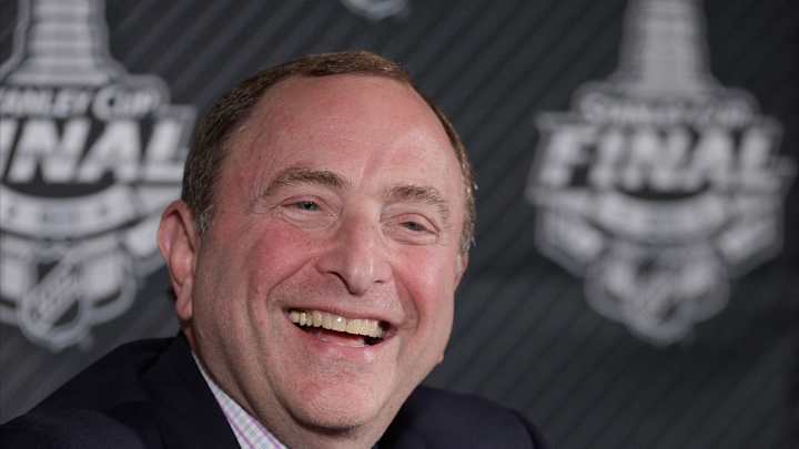 Bettman soothes worries over Coyotes, Panthers before Final