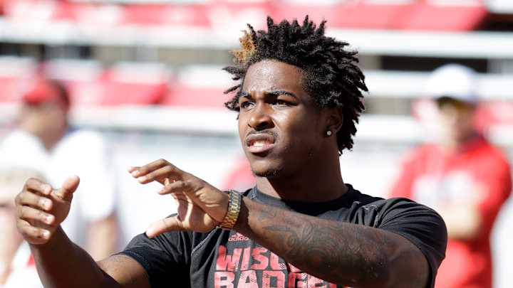 Wisconsin RB Clement facing hernia surgery, out 4 to 6 weeks