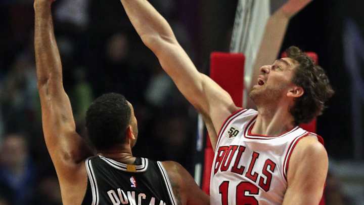 Gasol gets double-double as Bulls beat Spurs 92-89