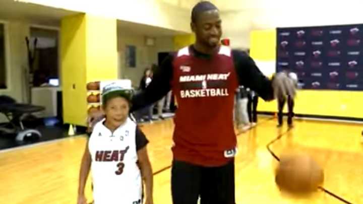 90-year-old grandma plays Dwyane Wade one-on-one on her birthday 90-year-old grandma plays Dwyane Wade one-on-one on her birthday