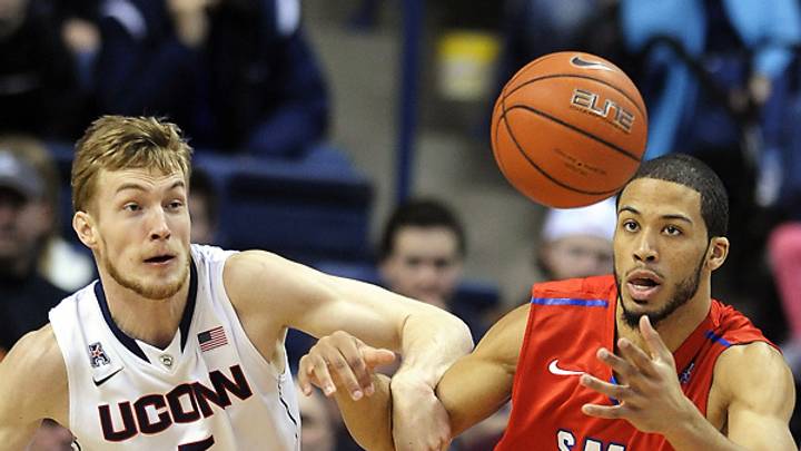 SMU upsets No. 21 UConn, likely securing the Mustangs an NCAA Tournament spot SMU upsets No. 21 UConn, likely securing the Mustangs an NCAA Tournament spot