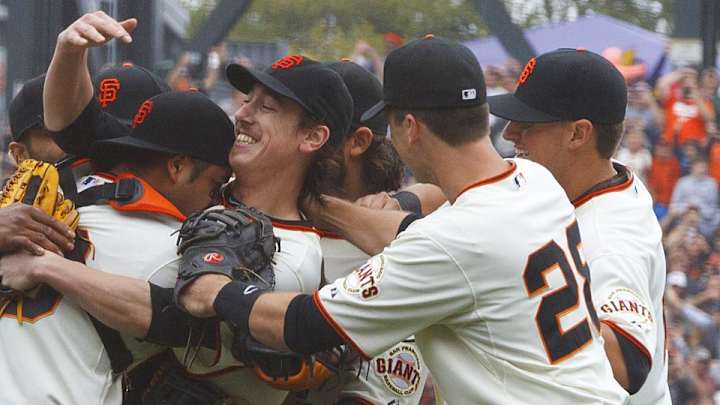 Tim Lincecum celebrates no-hitter by wearing U.S. national team kit