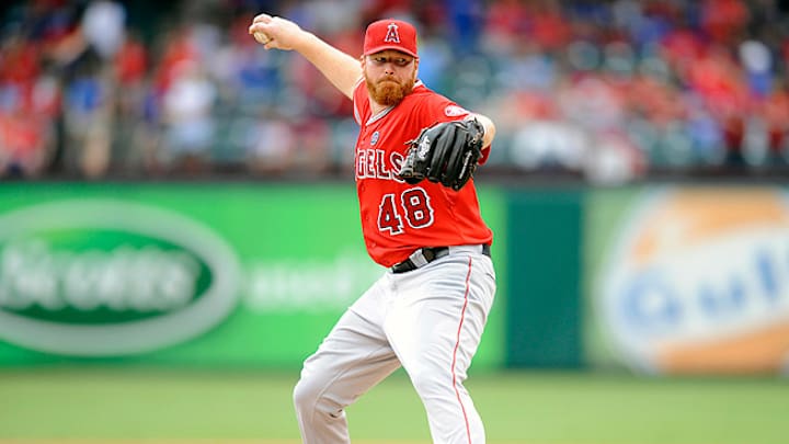 Rangers sign pitcher Tommy Hanson to one-year deal Rangers sign pitcher Tommy Hanson to one-year deal