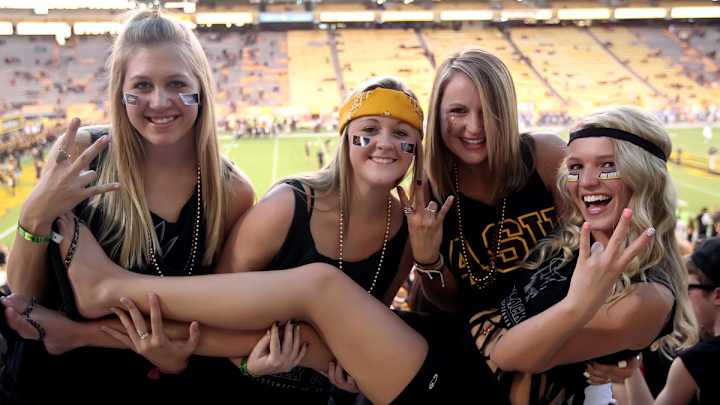 College Superfans, Week 5 College Superfans, Week 5