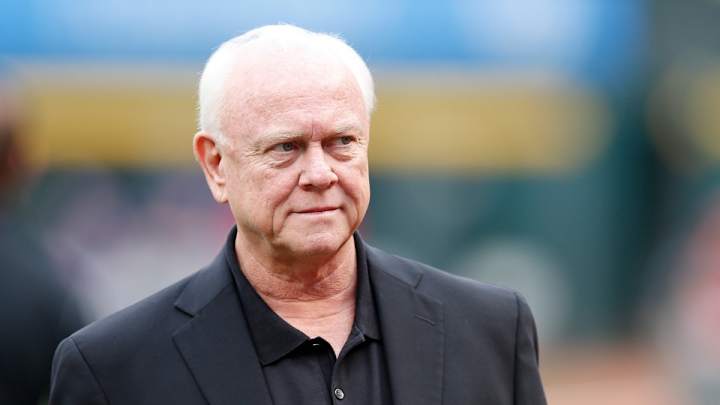 Reds give GM Walt Jocketty two-year extension