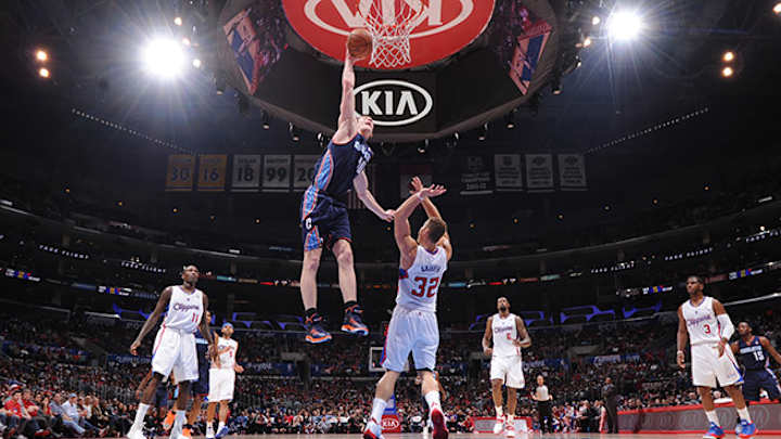 Rookie diary: Road trips, missed dunks and more