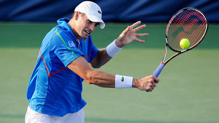 John Isner wins in straight sets at Winston-Salem Open