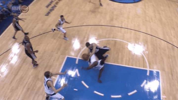 Video: Mavericks' DeJuan Blair ejected for kicking Spurs' Tiago Splitter in the head
