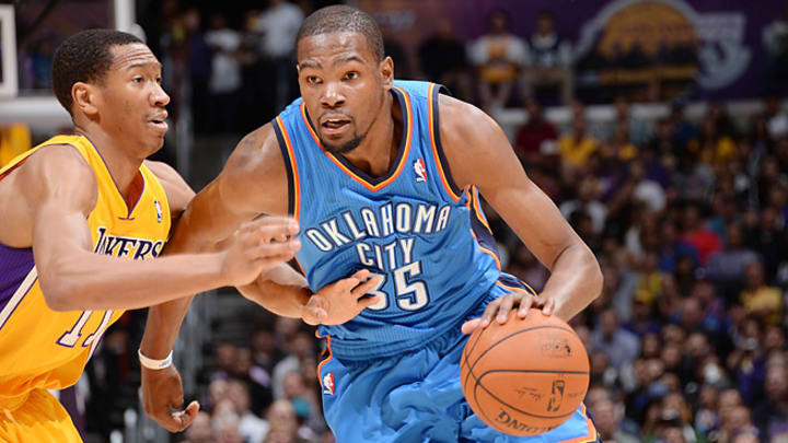 Kevin Durant brings promise of history to L.A., leaves with another win