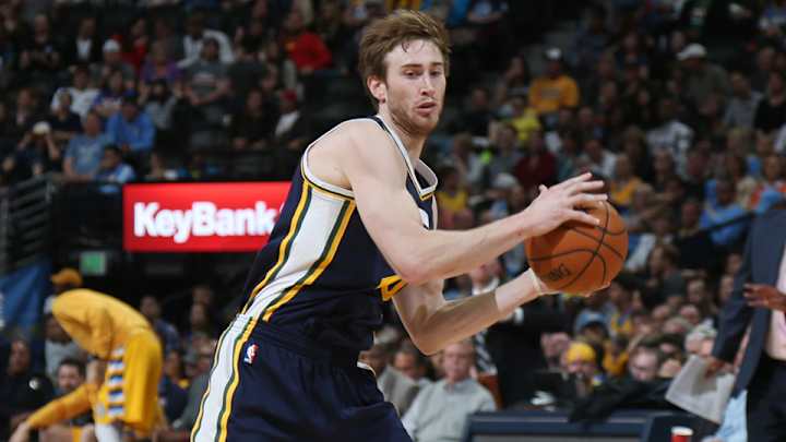 Hornets sign Gordon Hayward to maximum offer sheet
