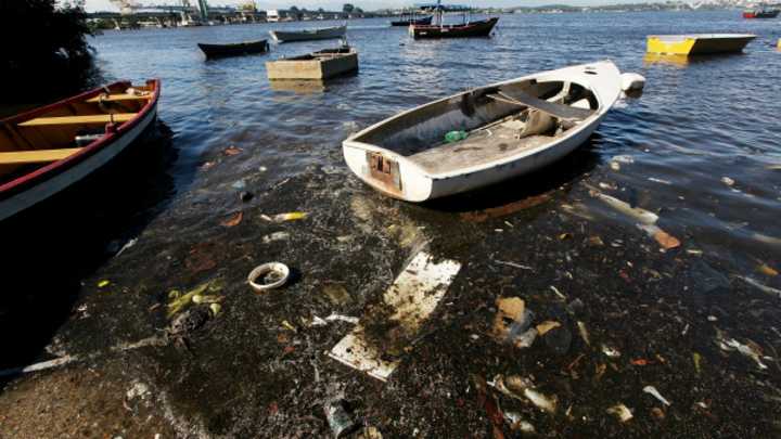 Rio's 2016 Sailing Venue is Filled With Garbage and Sometimes Corpses