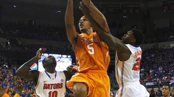 Florida's defense shines again in win over Tennessee