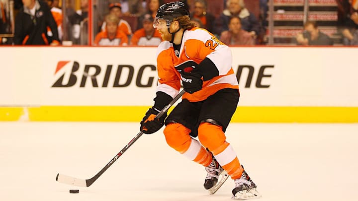 Claude Giroux calls butt grabbing a 'misguided attempt at humor'