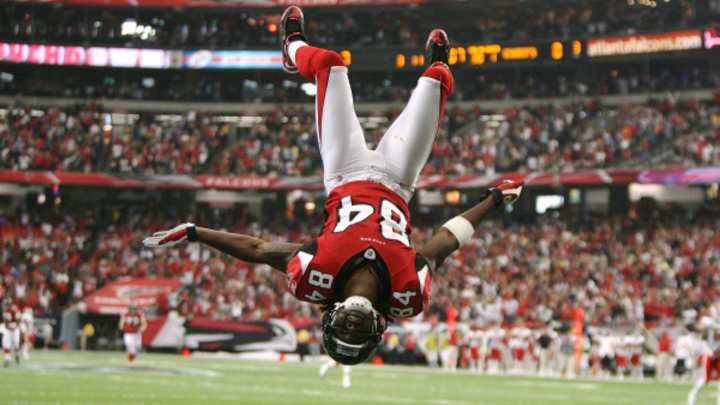 Roddy White Will Give Season Tickets to the Fan who Won their Twitter Bet After All