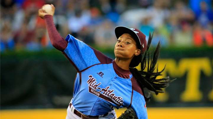 Watch a young Mo'ne Davis breaking ankles on the basketball court Watch a young Mo'ne Davis breaking ankles on the basketball court