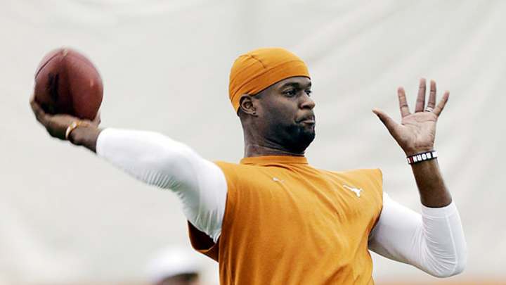 Vince Young to participate in Browns’ voluntary minicamp on tryout basis