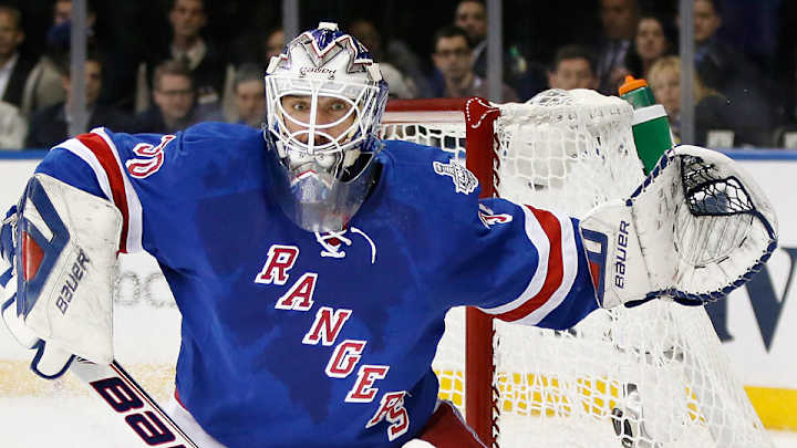 Top Line: Lundqvist's castle; Ex-NHLer busted for bank heists; more links
