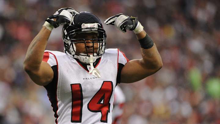 Atlanta Falcons sign Eric Weems, waive Jabin Sambrano