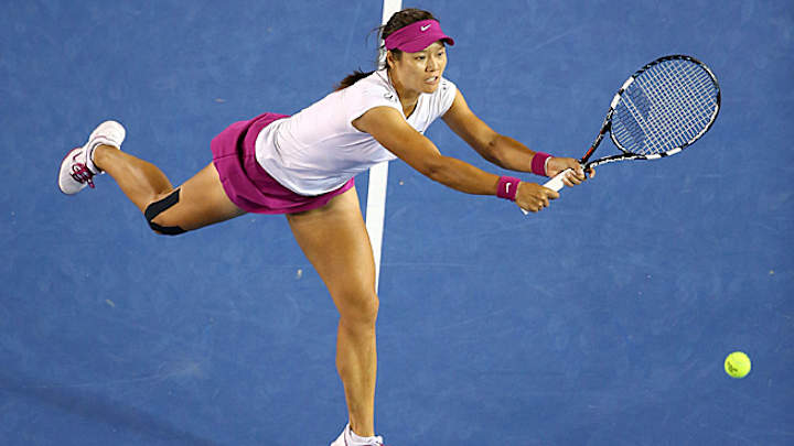 Li Na overcomes shaky first set to beat Cibulkova, win Aussie Open