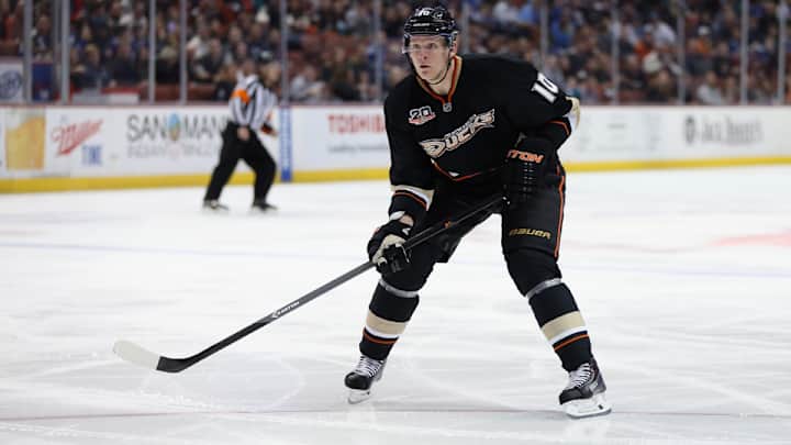 Ducks sign Ilya Bryzgalov; Corey Perry (knee) out 3-4 weeks Ducks sign Ilya Bryzgalov; Corey Perry (knee) out 3-4 weeks