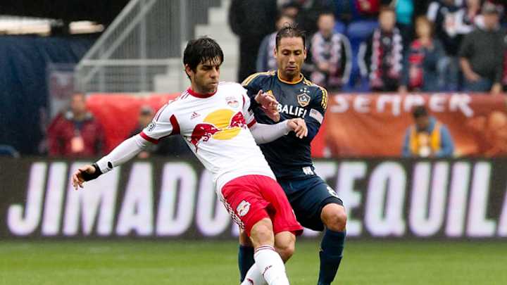 Former Brazil, Lyon, Red Bulls MF Juninho Pernambucano retires Former Brazil, Lyon, Red Bulls MF Juninho Pernambucano retires
