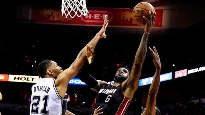 Cramp-free and carefree, LeBron helps Heat even Finals