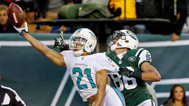 Brent Grimes re-signs with Dolphins, avoids franchise tag