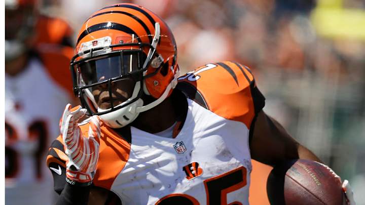 Bengals RB Giovani Bernard (hip, shoulder) out vs. Jaguars