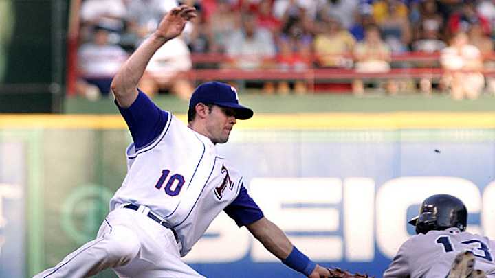 Michael Young, the anti-A-Rod, getting another well-deserved honor