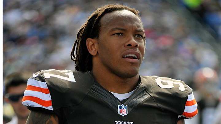 Report: Browns linebacker Jabaal Sheard avoids surgery on injured foot