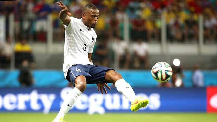 Juventus signs Patrice Evra to two-year deal