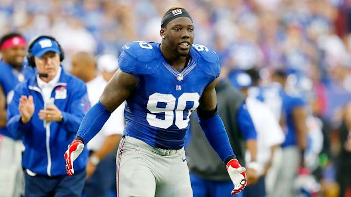 Giants' Jason Pierre-Paul scares teammates with life-size zombie