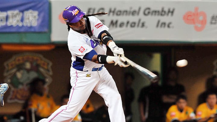 Cubs sign Manny Ramirez as Triple-A player-coach