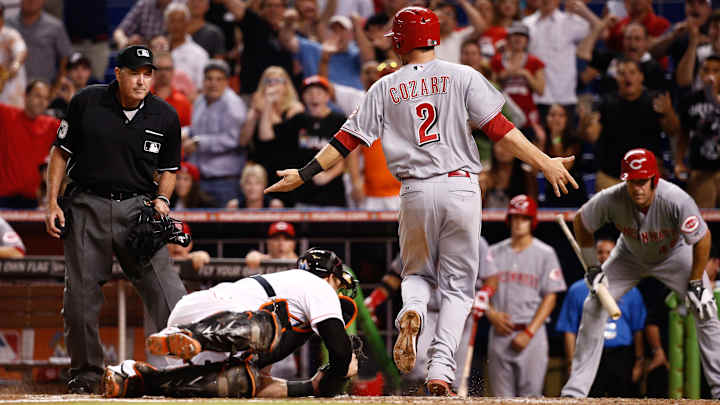 MLB issues statement on controversial Reds-Marlins replay
