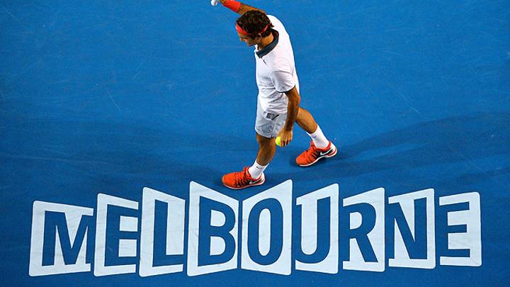 Players push on through changing conditions at Australian Open