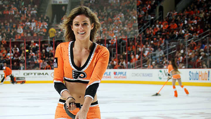 Philadelphia Flyers Ice Girls