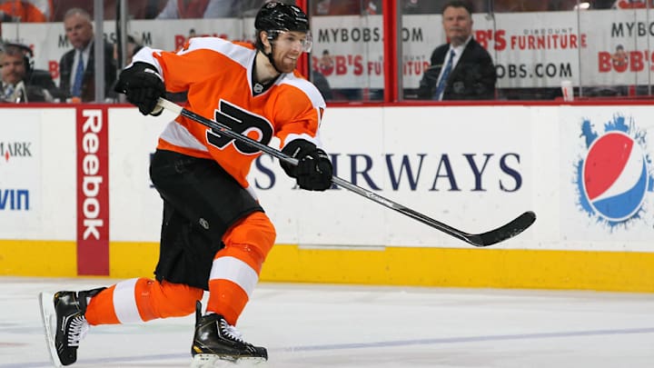 Flyers defensemen Braydon Coburn, Andrew MacDonald out four weeks