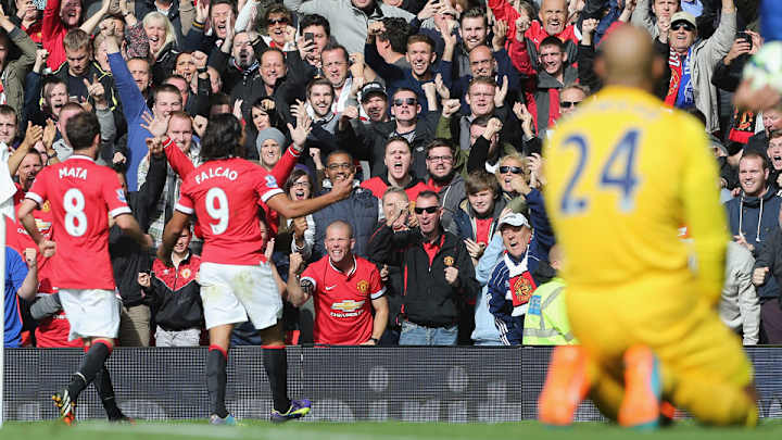 Falcao scores, De Gea saves Manchester United in win vs. Everton