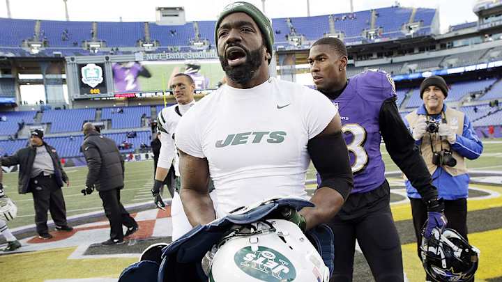 Aspiring agent, Jets insider, college student: Meet 'Steiny'