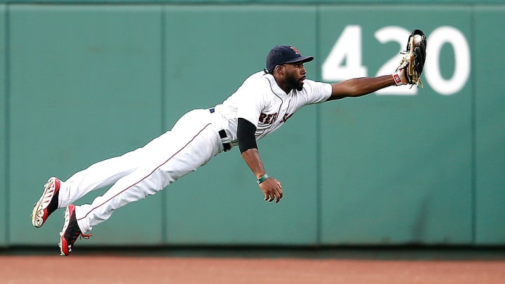 Jackie Bradley Jr. robs Tyler Flowers with Catch of the Year candidate