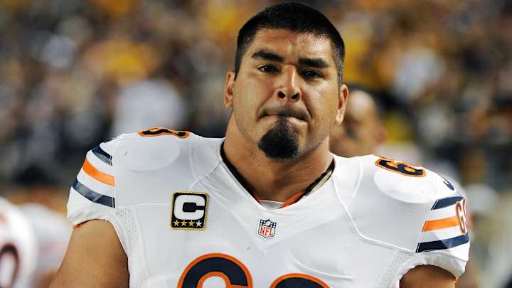 Report: Bears center Roberto Garza has high ankle sprain Report: Bears center Roberto Garza has high ankle sprain