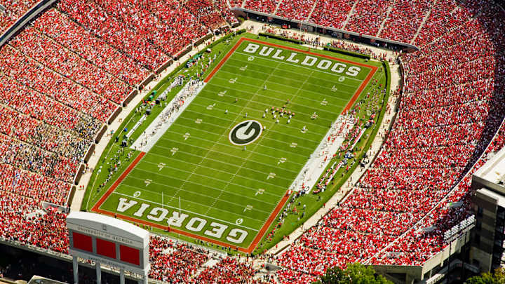 Four-star DE Michael Barnett flips from Florida State to Georgia Four-star DE Michael Barnett flips from Florida State to Georgia