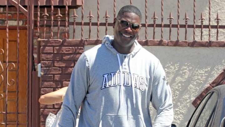 Keyshawn Johnson arrested on domestic violence charges